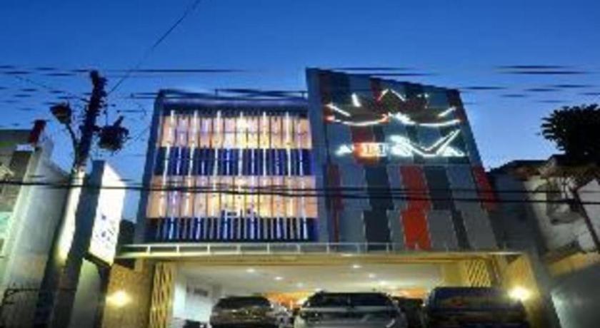 โรงแรมอฮาวา มาเกอลัง ภายนอก รูปภาพ